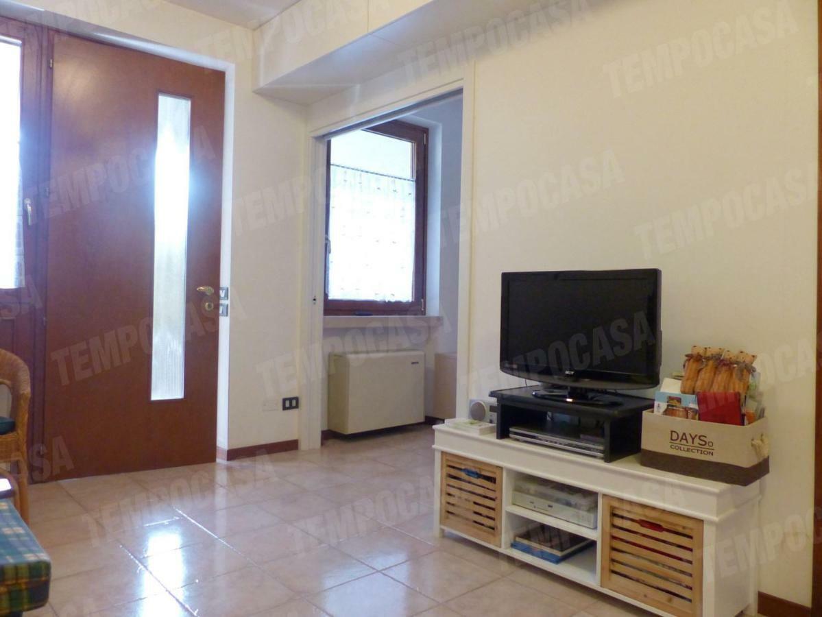 Appartamento Michele Tre Piscine Caraibiche Desenzano Del Garda Zewnętrze zdjęcie